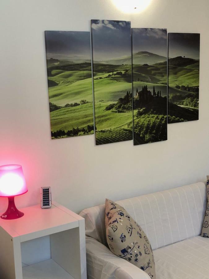 La Dolce Vita Studio With Free Private Parking Siena Buitenkant foto